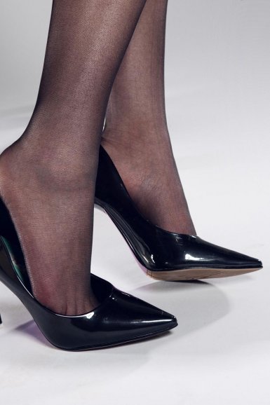 沈义人:OPPO Find X2拥有一块顶级水平的显示屏 清晰流畅顺滑“篮球比分”(图4) 篮球比分